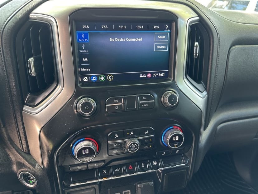 2021 Chevrolet Silverado 1500 - Image 13