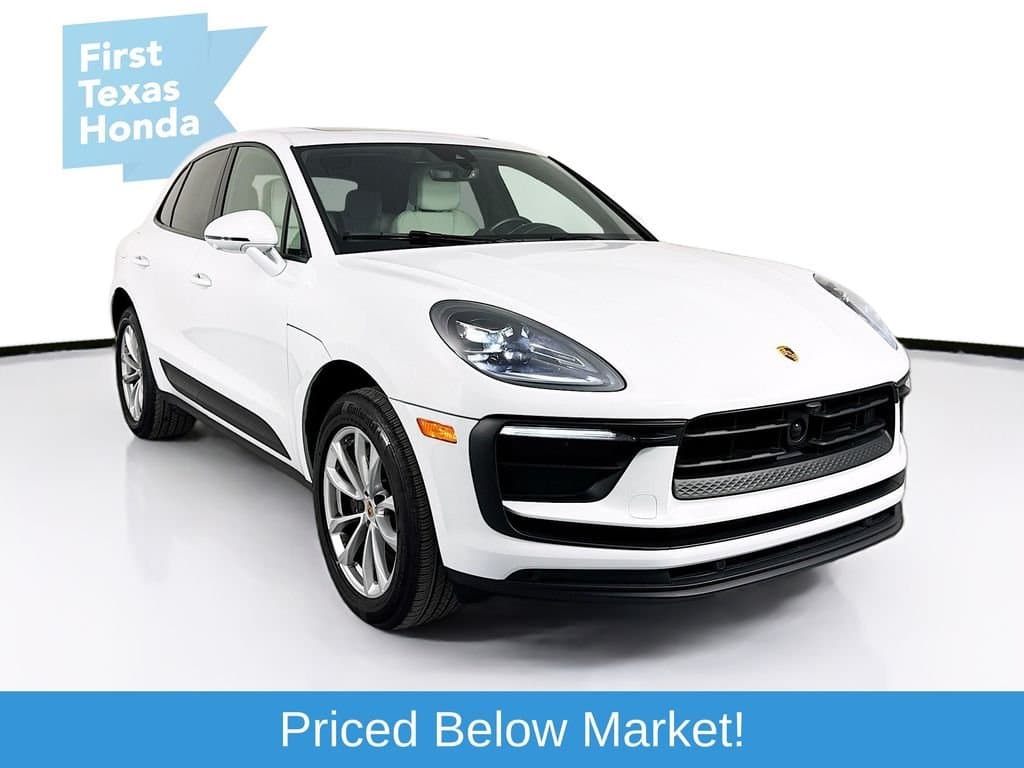 2024 PORSCHE Macan - Image 2