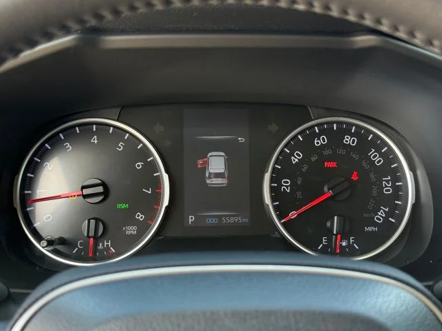 2022 Toyota RAV4 - Image 16