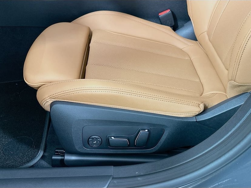 2026 BMW i4 - Image 21