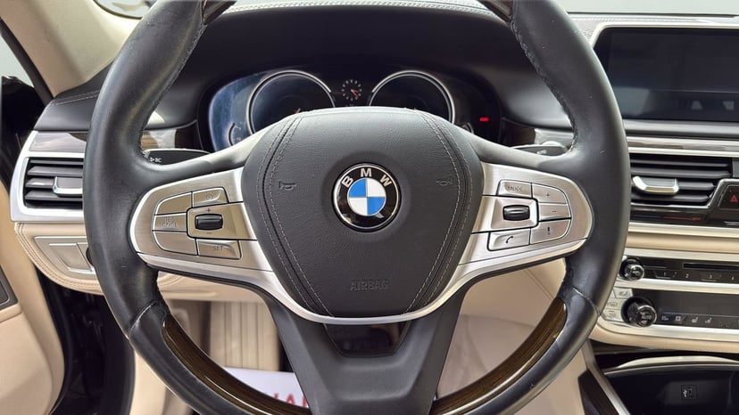 2019 BMW 7 Series - Image 15