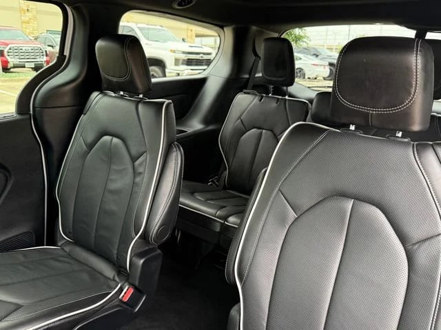 2026 Chrysler Pacifica - Image 25