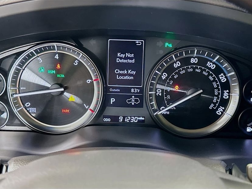 2018 Lexus LX - Image 12