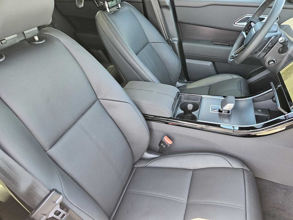 2026 LAND ROVER Range Rover Velar - Image 12