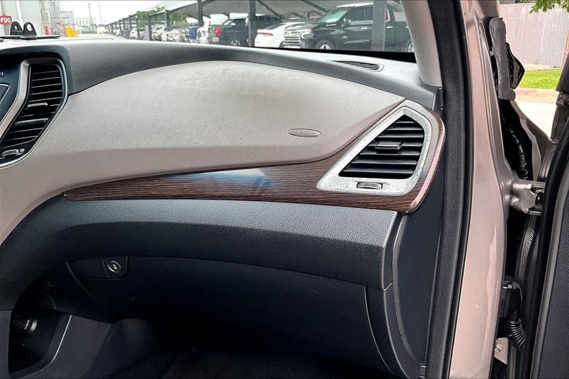 2017 Hyundai Santa Fe Sport - Image 18