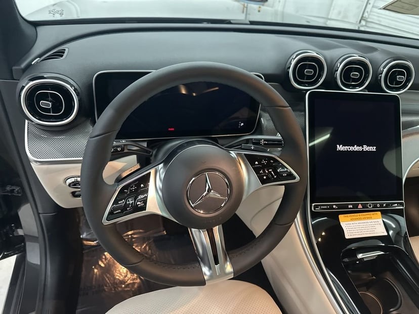 2026 Mercedes-Benz GLC - Image 10