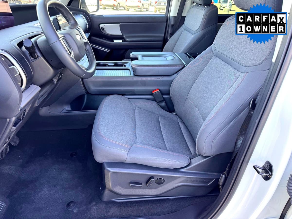 2025 Ford Expedition Max - Image 12