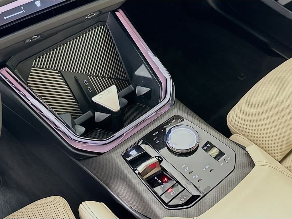 2025 BMW X3 - Image 17