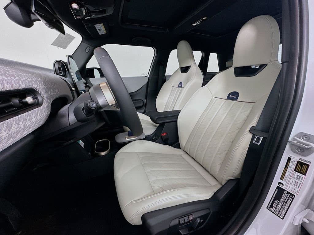 2026 MINI COOPER - Image 17