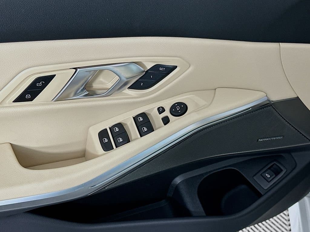 2026 BMW 3 Series - Image 20