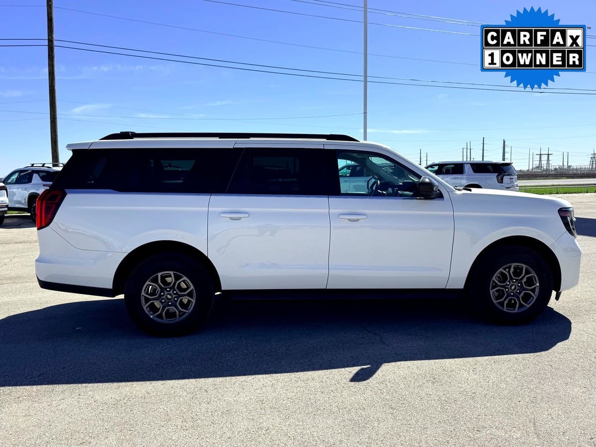 2025 Ford Expedition Max - Image 5