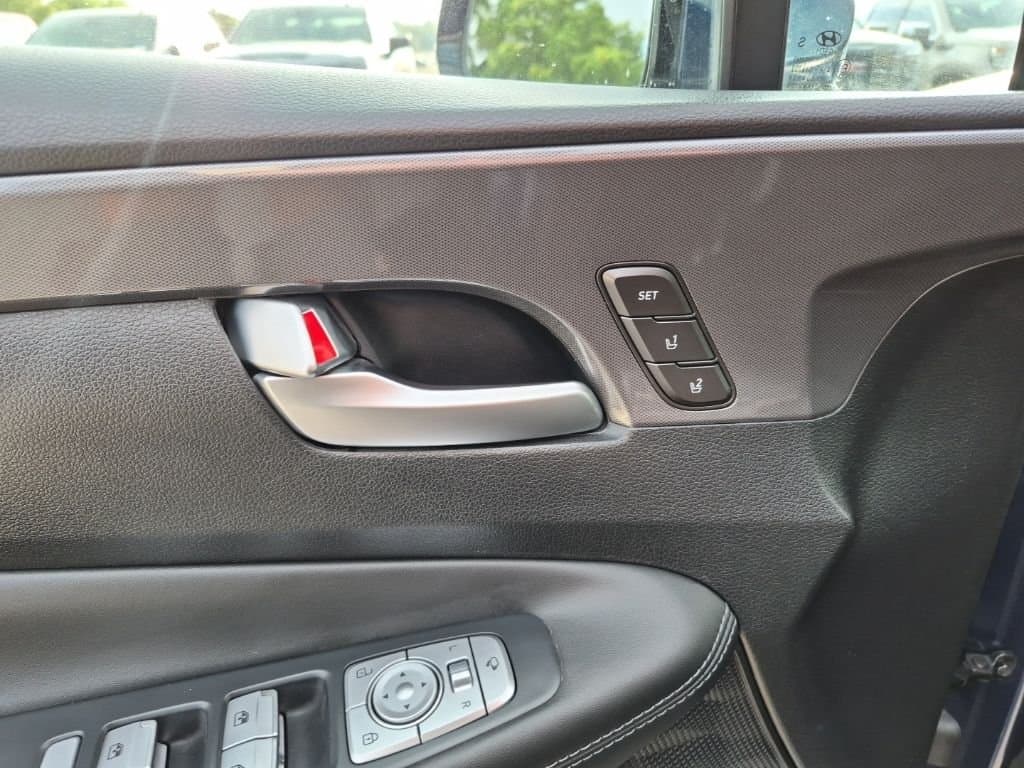 2021 Hyundai Santa Fe - Image 27