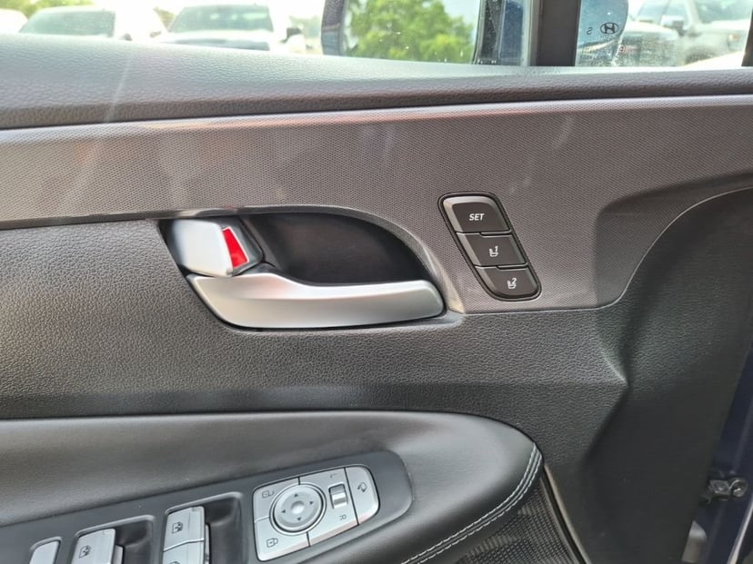 2021 Hyundai Santa Fe - Image 27
