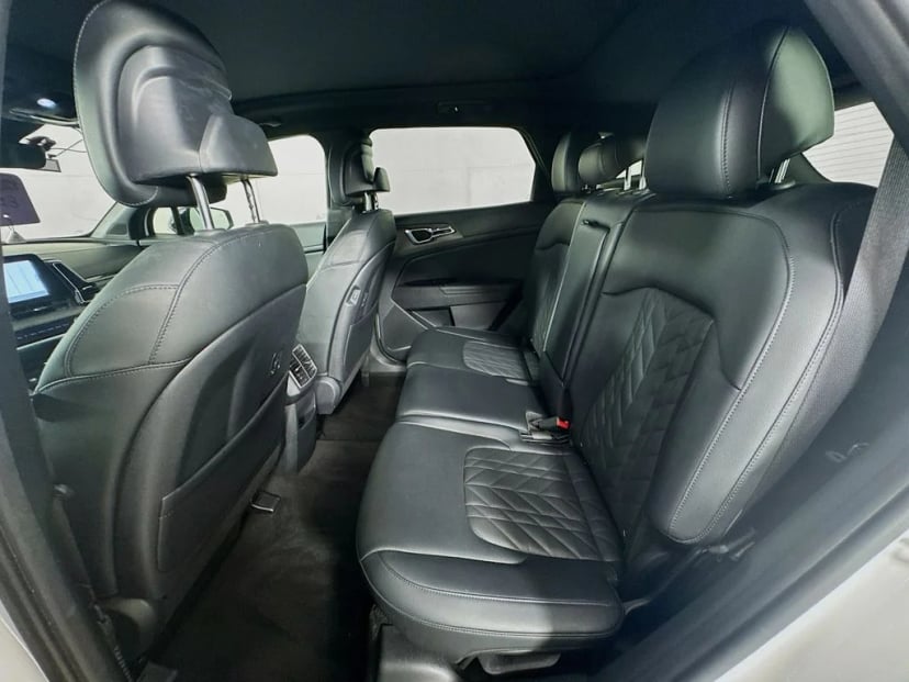 2023 Kia Sportage - Image 29