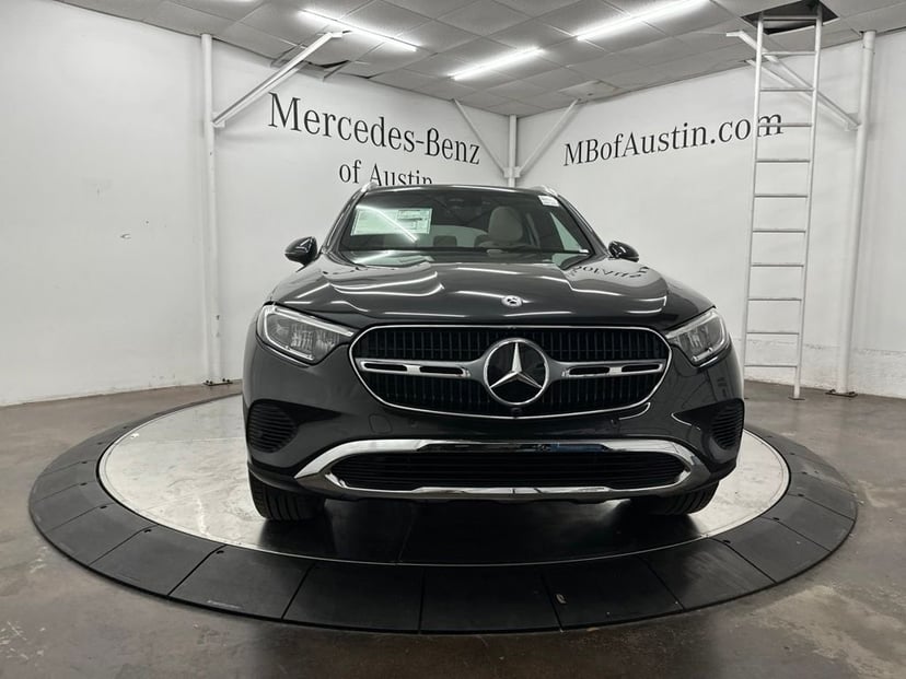 2026 Mercedes-Benz GLC - Image 2