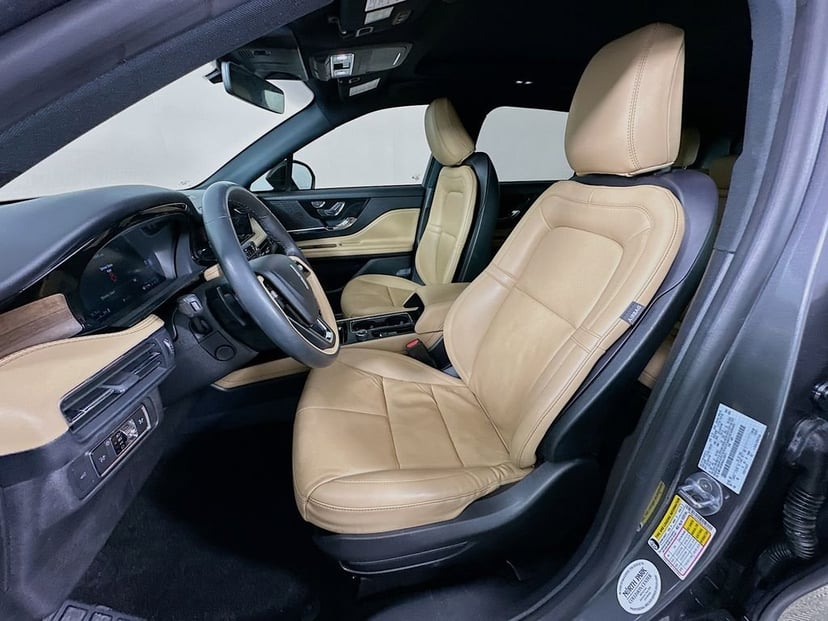 2022 Lincoln Corsair - Image 21