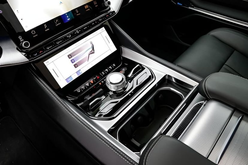 2023 Jeep Grand Wagoneer L - Image 11