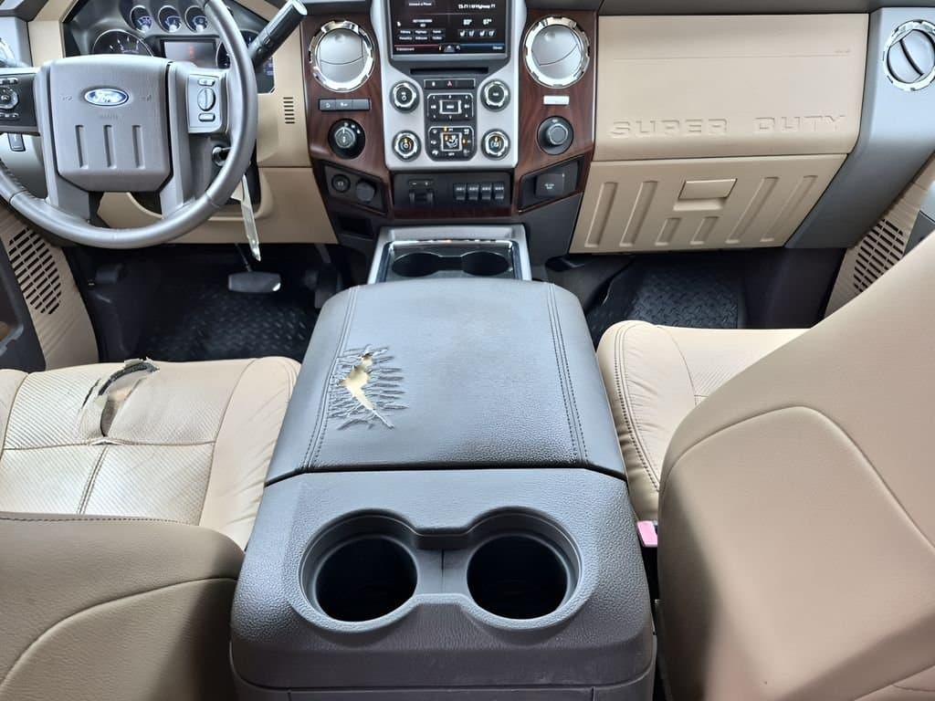2015 Ford F-250SD - Image 22