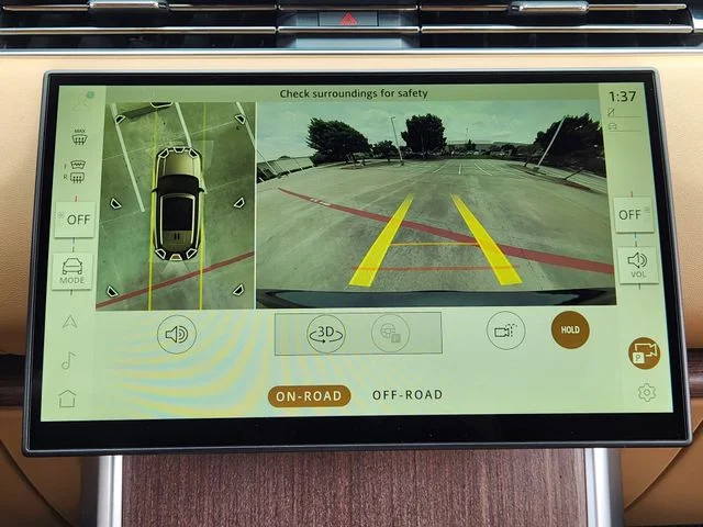 2026 Land Rover Range Rover - Image 17