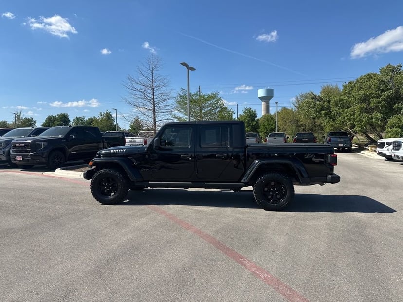 2022 Jeep Gladiator - Image 5