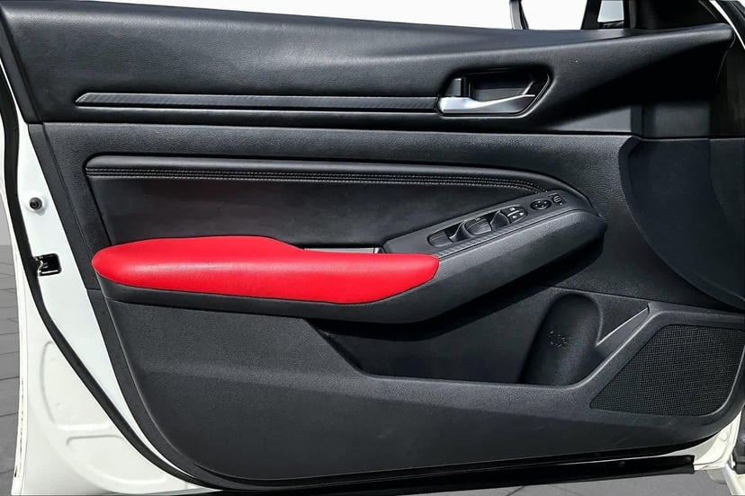2020 Nissan Altima - Image 22