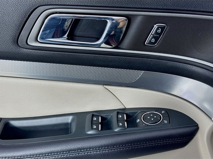 2018 Ford Explorer - Image 21