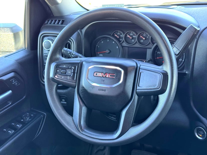 2024 GMC Sierra 2500HD - Image 21