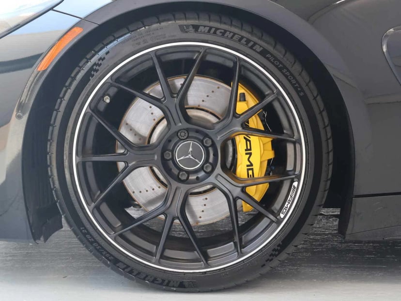 2024 Mercedes-Benz AMG® GT - Image 9