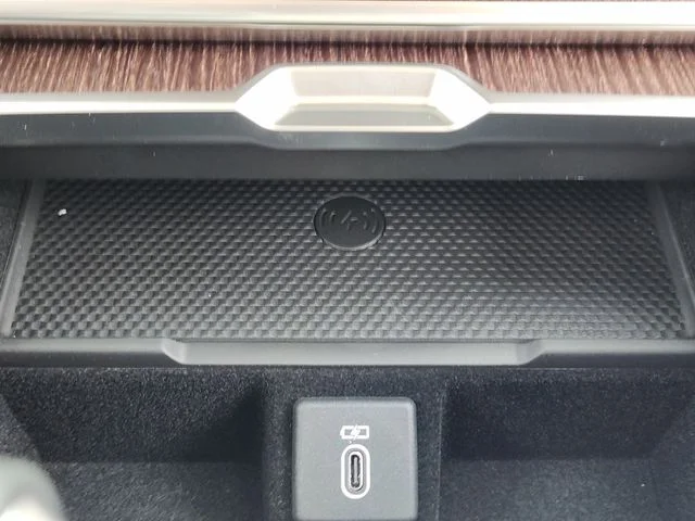 2026 Land Rover Range Rover - Image 17