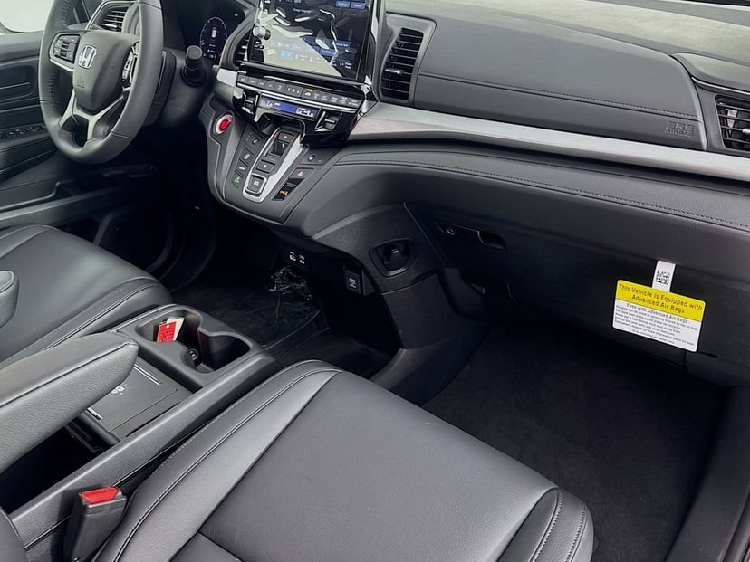2026 Honda Odyssey - Image 41
