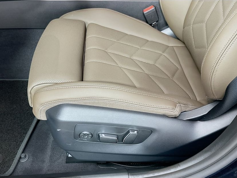 2026 BMW 5 Series - Image 21