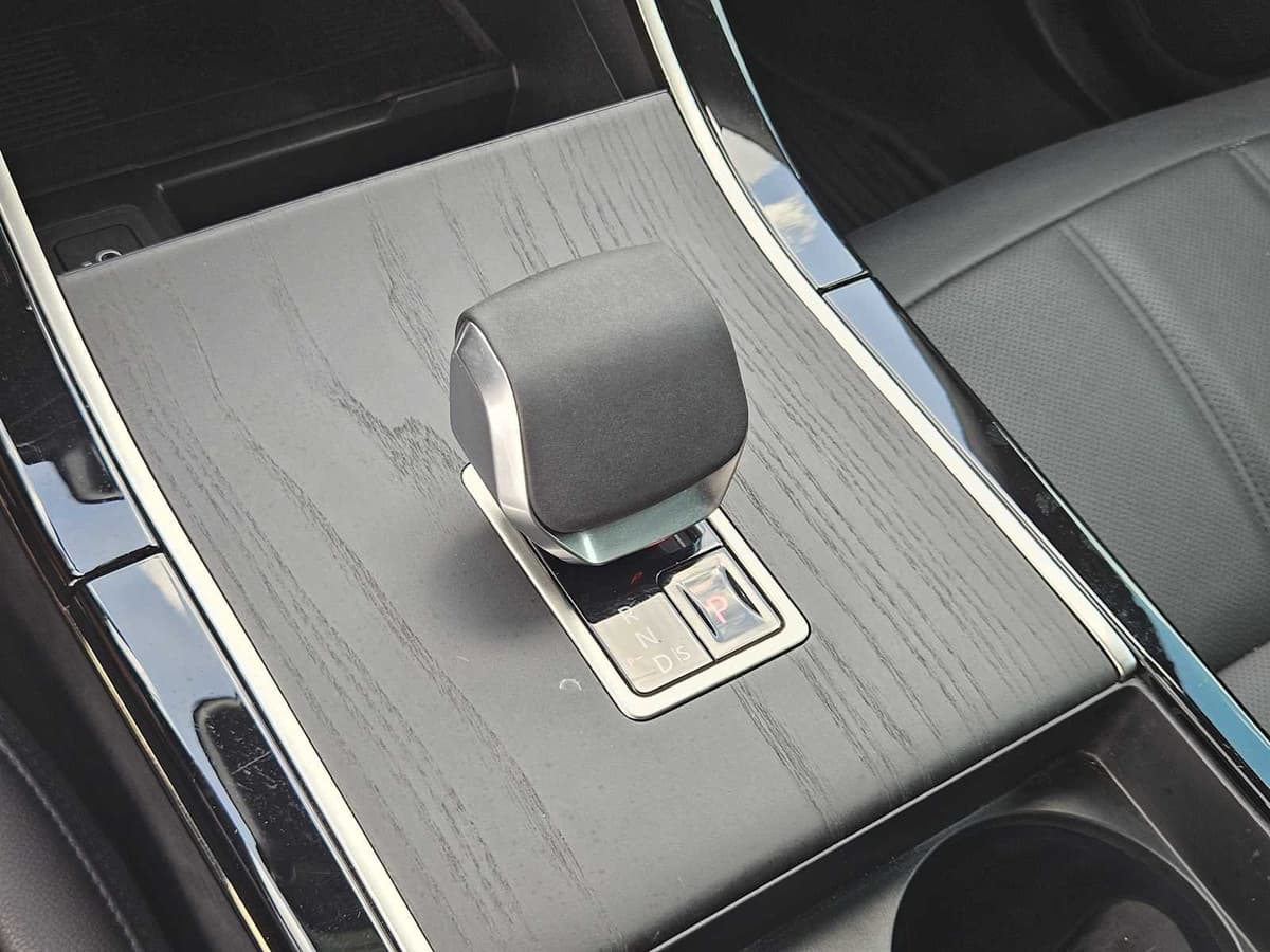 2026 Land Rover Range Rover Evoque - Image 16