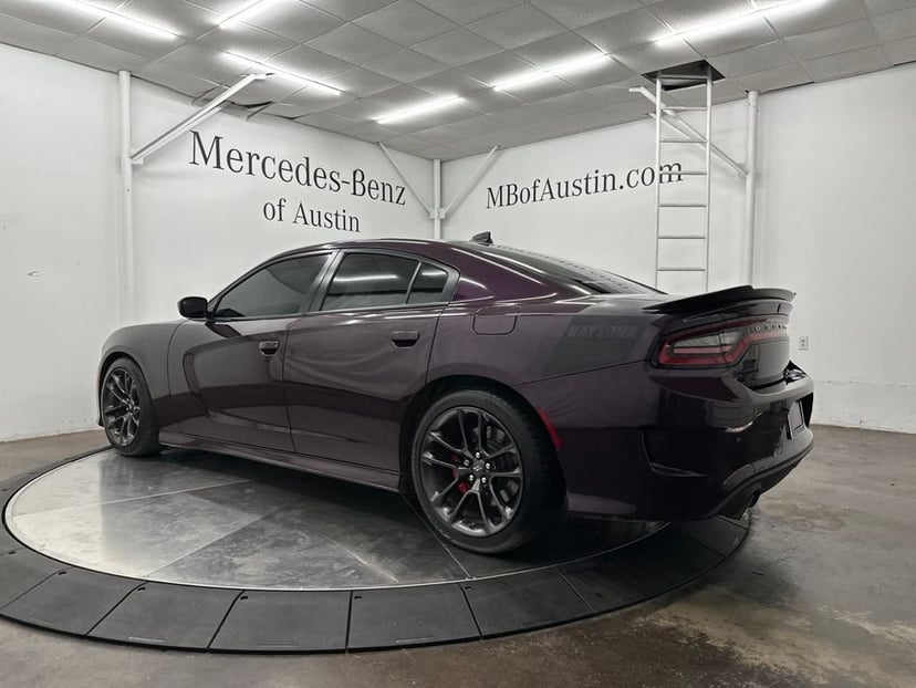 2020 Dodge Charger - Image 5