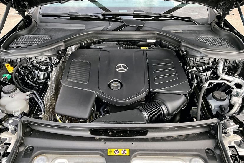 2025 Mercedes-Benz GLC 350e - Image 32