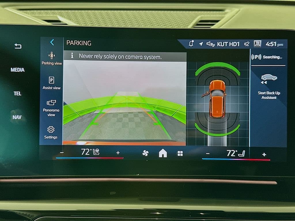 2025 BMW X1 - Image 13