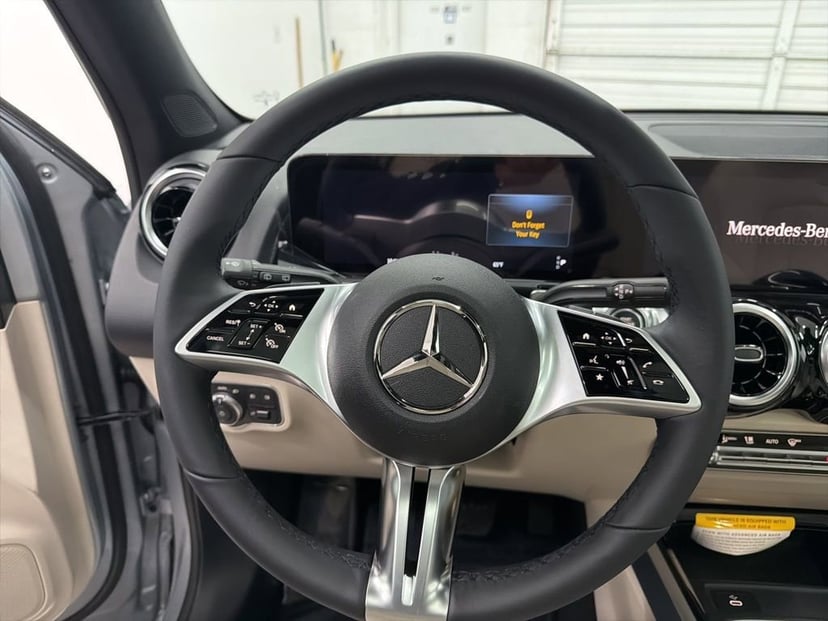 2026 Mercedes-Benz GLB - Image 50