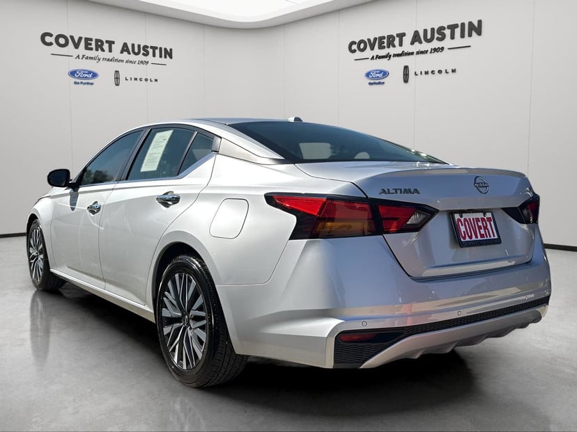 2024 Nissan Altima - Image 3