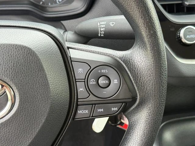 2025 Toyota COROLLA HYBRID - Image 16