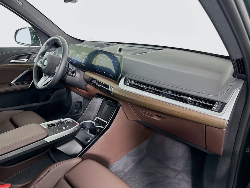2025 BMW X1 - Image 30