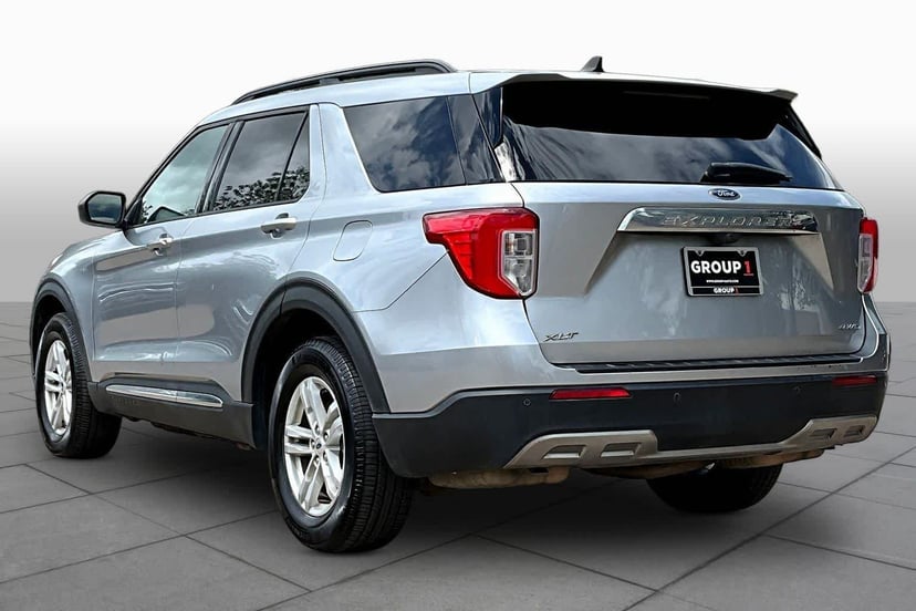 2022 Ford Explorer - Image 12