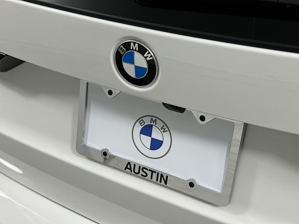 2025 BMW X1 - Image 22