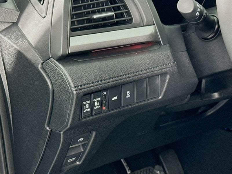 2026 Honda Odyssey - Image 14