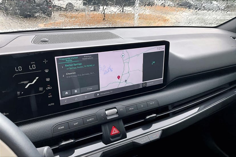 2025 Kia K4 - Image 34
