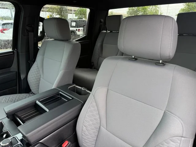2025 Toyota Tundra - Image 15