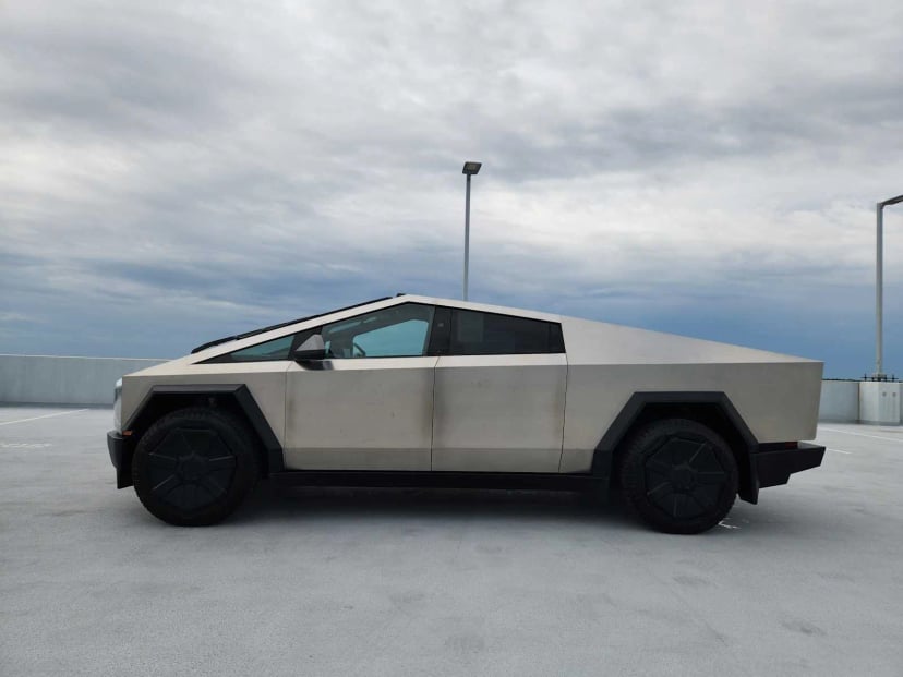 2024 Tesla Cybertruck - Image 4