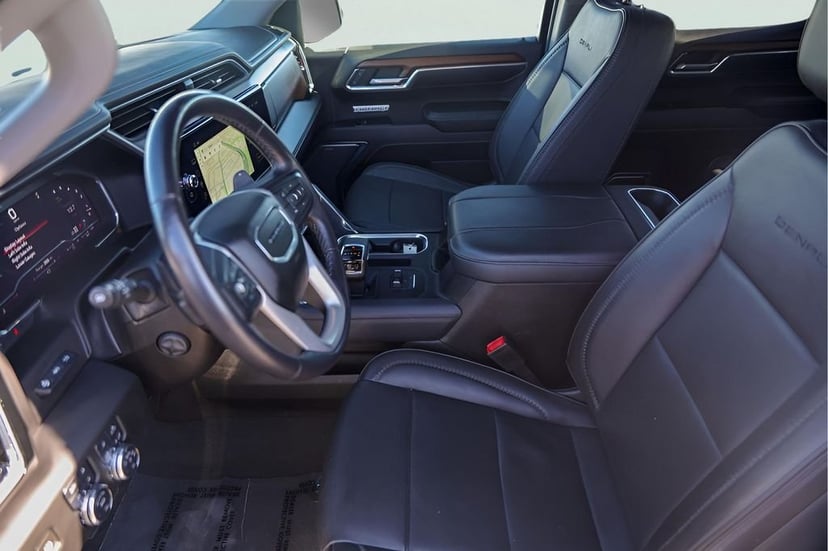 2023 GMC Sierra 1500 - Image 12