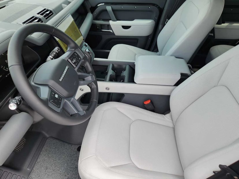 2026 LAND ROVER Defender 130 - Image 12