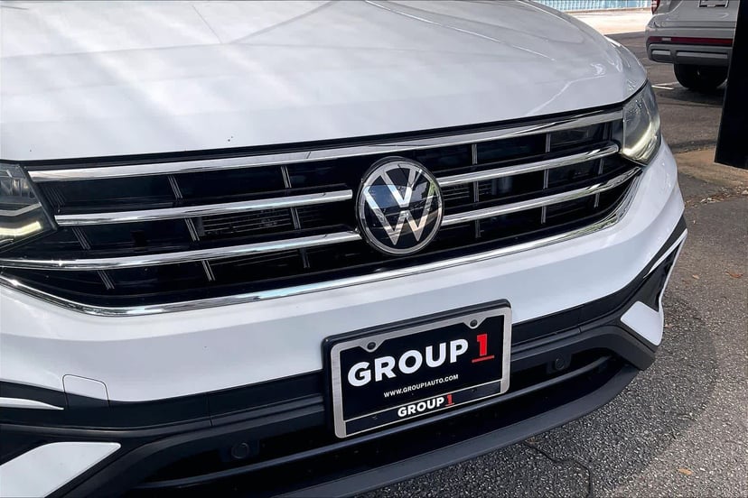 2022 Volkswagen Tiguan - Image 30