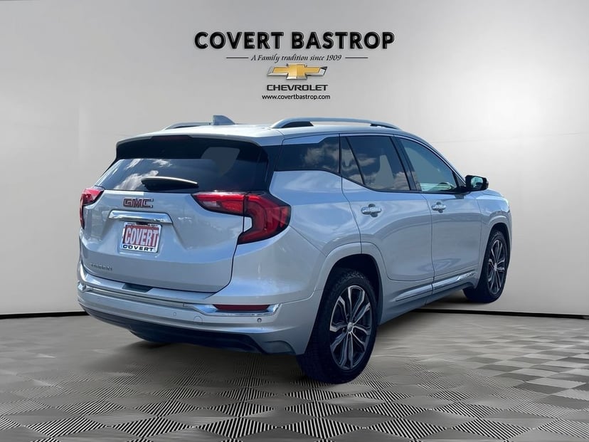 2021 GMC Terrain - Image 5