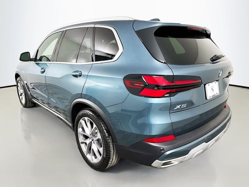 2026 BMW X5 - Image 7